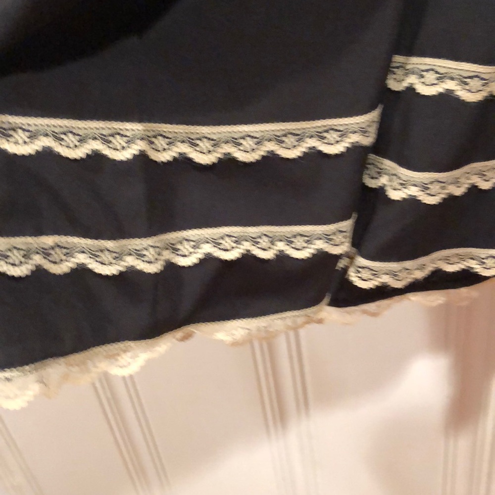 Vintage look dress - Picture 3 of 4